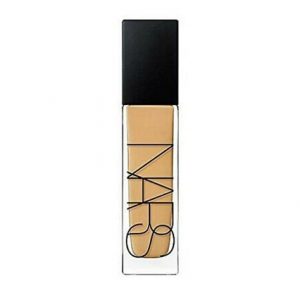 https://www.makeup.com/en-ca/product-and-reviews/all-products-and-reviews/best-foundations-for-summer