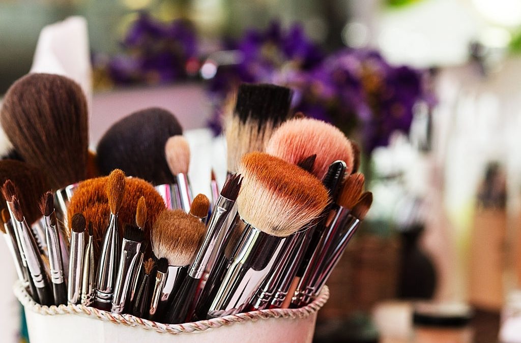 5 Must-Have Makeup Brushes That Can Multi-task